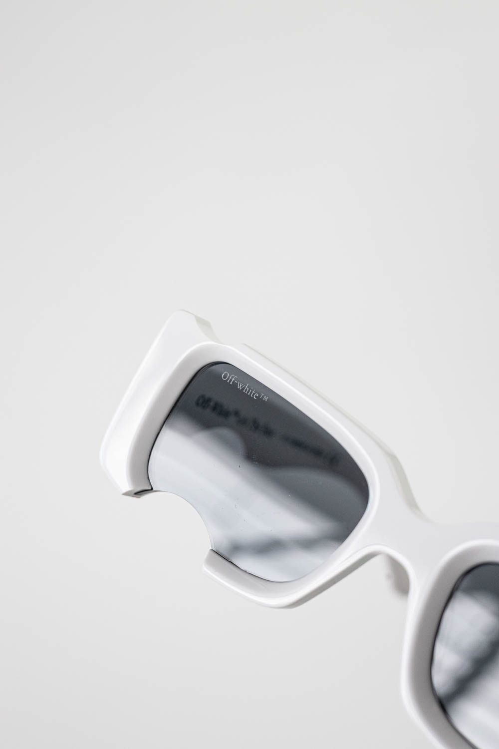 OFF WHITE Cady Rectangular ス OFF Cady rectangle-frame sunglasses
