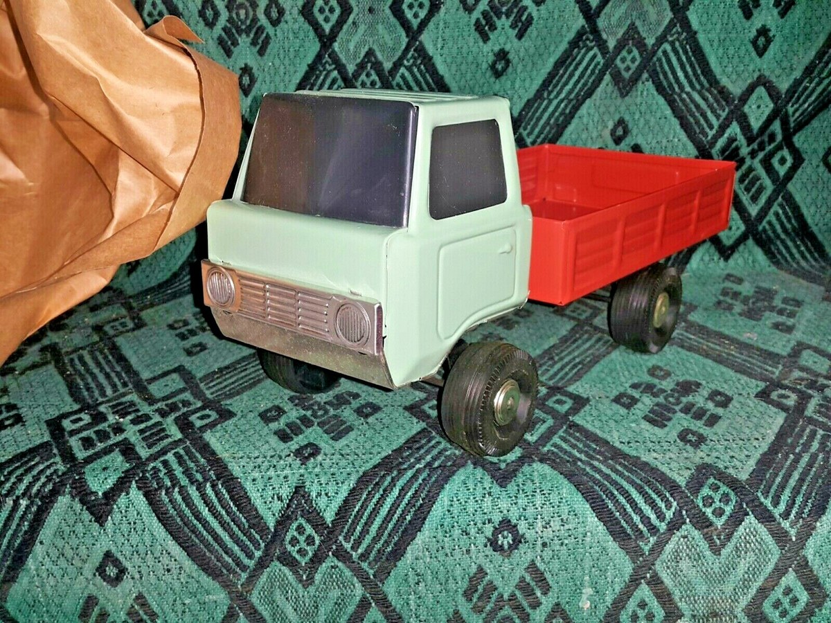 VINTAGE TRUCK RUSSIAN ZIL ZIS ZIM TOY 70'S SOVIET ERA RUSSIA CCCP
