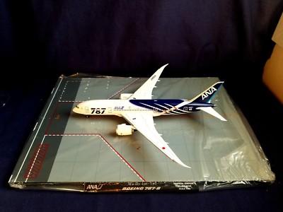 1:200 Hogan Official Precision Models ANA All Nippon Boeing 787-8