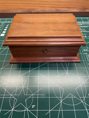 Reuge Music Box Switzerland 3/36 Note. Love Is Blue, Laura's Theme