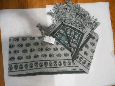 NWT Alexander McQueen $550 Large Wool-Silk Scark Scarf, Ivory