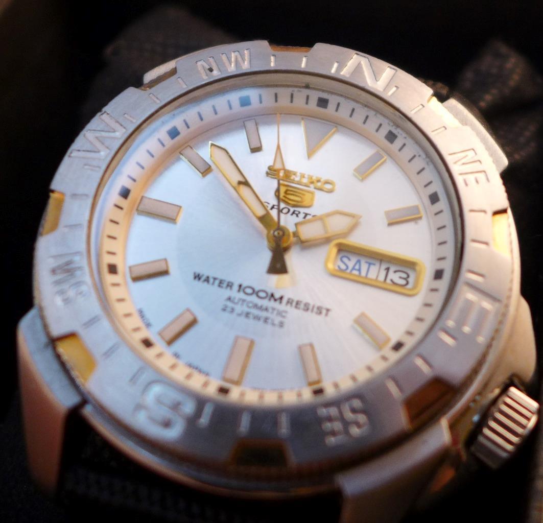 Sporty Large Chunky 41mm Seiko 5 7S36 02P0 Day/Date Men's