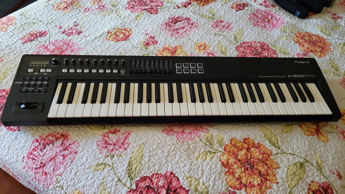 Roland A-800PRO MIDIキーボードコントローラー