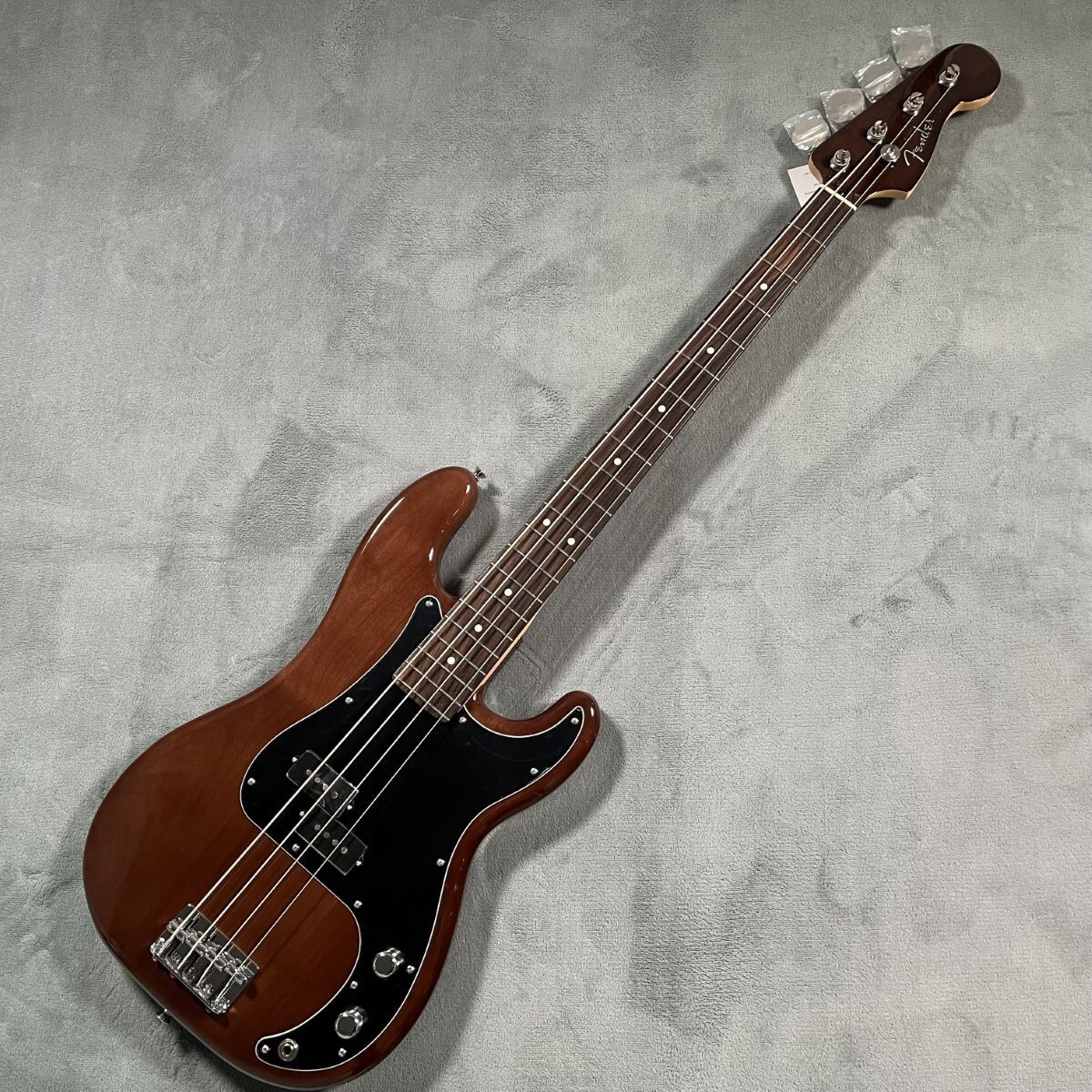 Fender Made in Japan Hybrid II Precision Bass Walnut Color 
