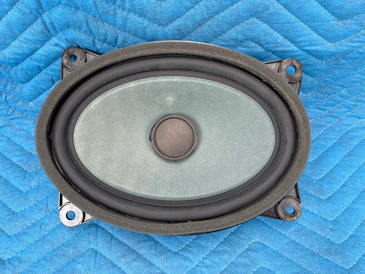 Genuine Lexus Front Door Speaker RH or LH Mark Levinson 86160