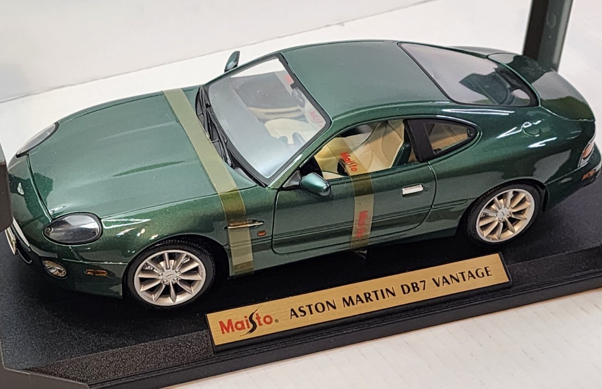 Maisto 1/18 - Aston Martin DB7 Vantage A.M Green Metallic Diecast