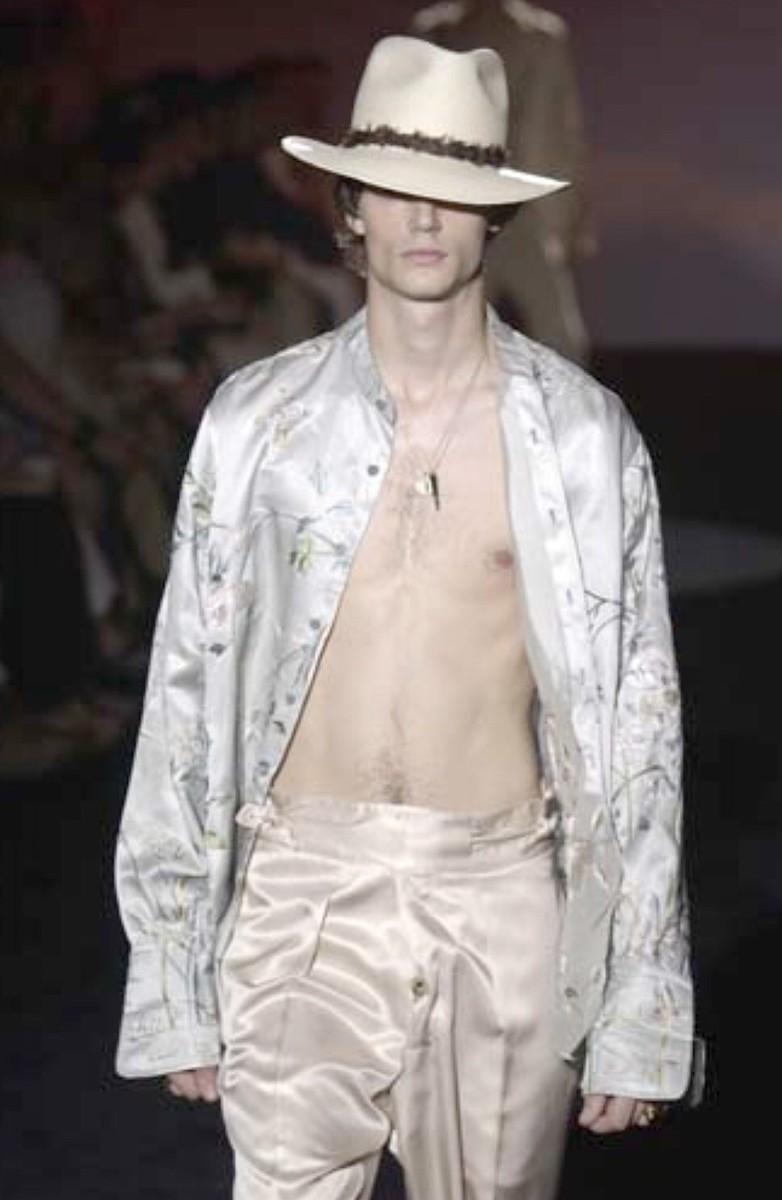 GUCCI By Tom Ford Spring 2003 Embroidered Flower Bird 100% Silk