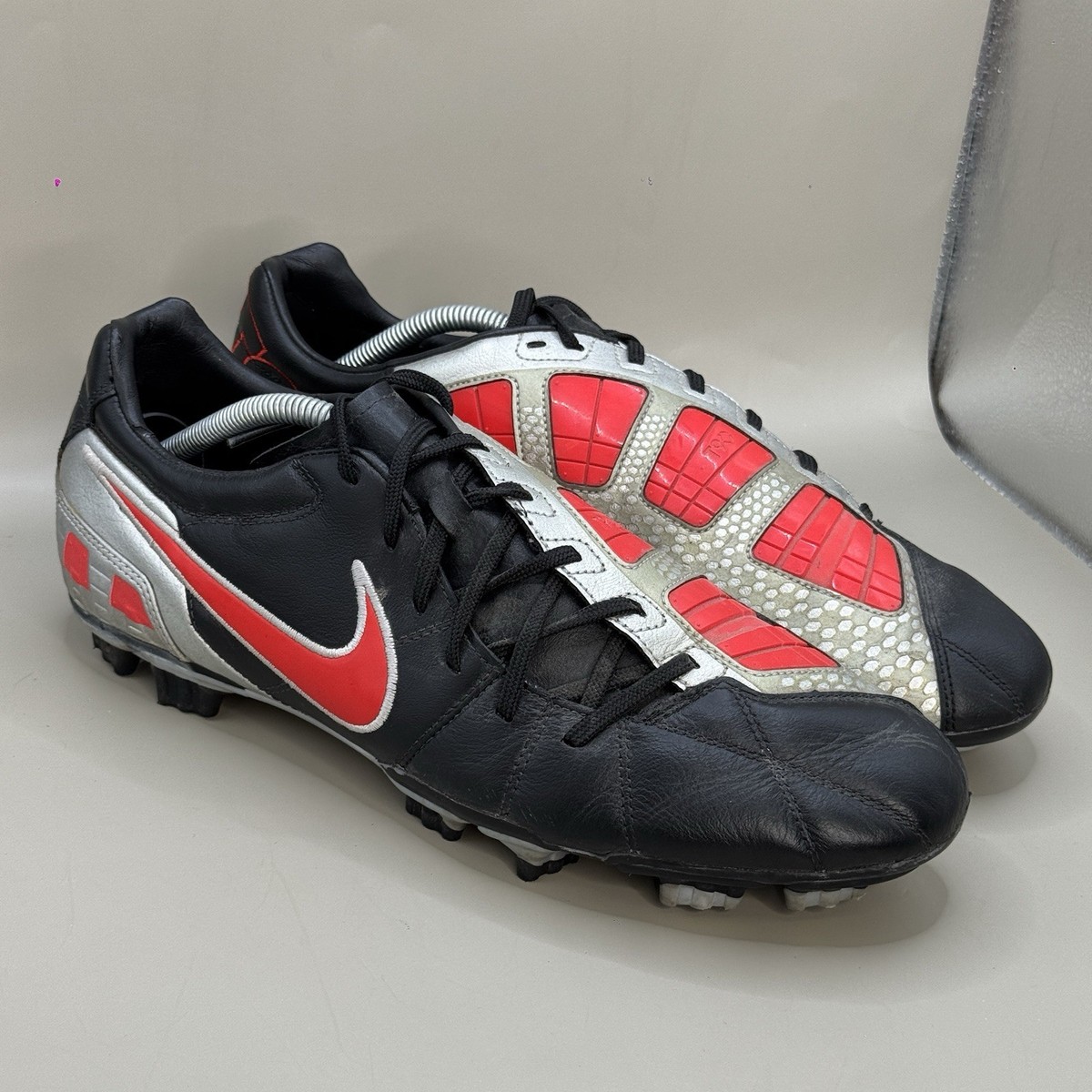 Nike Total 90 Shoot lll L-FG Soccer Cleats Black Grey Red 385401
