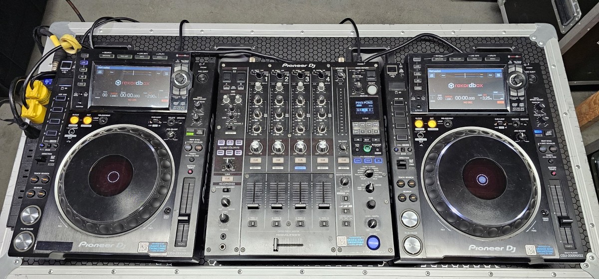 Pioneer CDJ 2000 Nexus2 Set with DJM 900NXS2 With Flight Cases | eBay