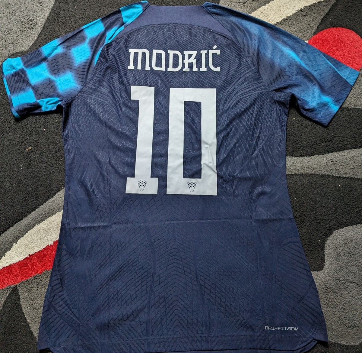 CROATIA Nike Football 2022 World Cup QATAR Away Shirt Soccer