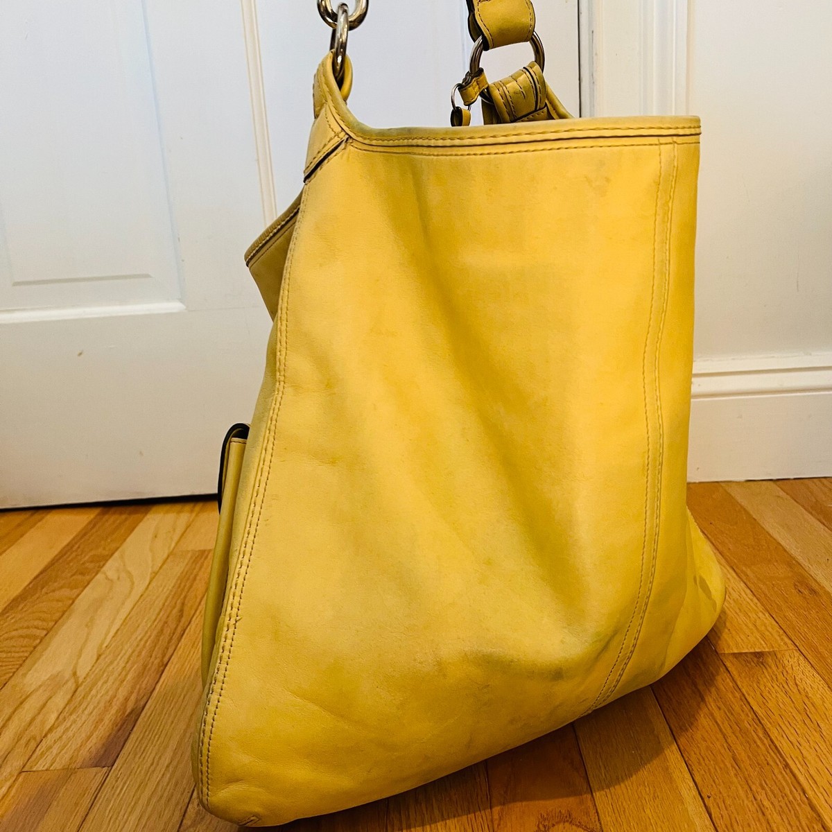 Authentic Vintage Y2K 2000 Hobo Coach Yellow Leather Shoulder Bag