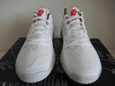 Size 18 - SpongeBob SquarePants x Nike Kyrie 2 Low Sandy Cheeks