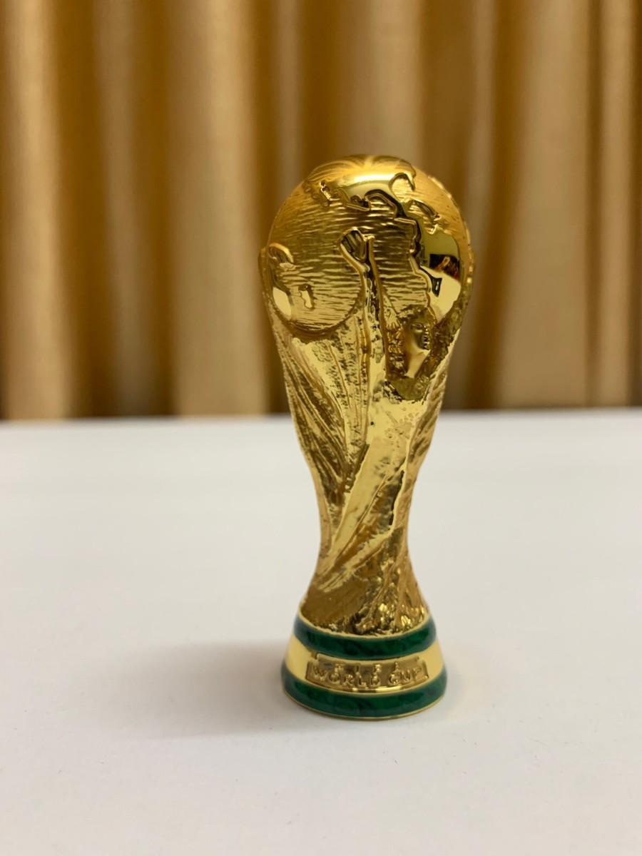 FIFAワールドカップ2022 コカ・コーラ ピンズセット 純金 FIFA