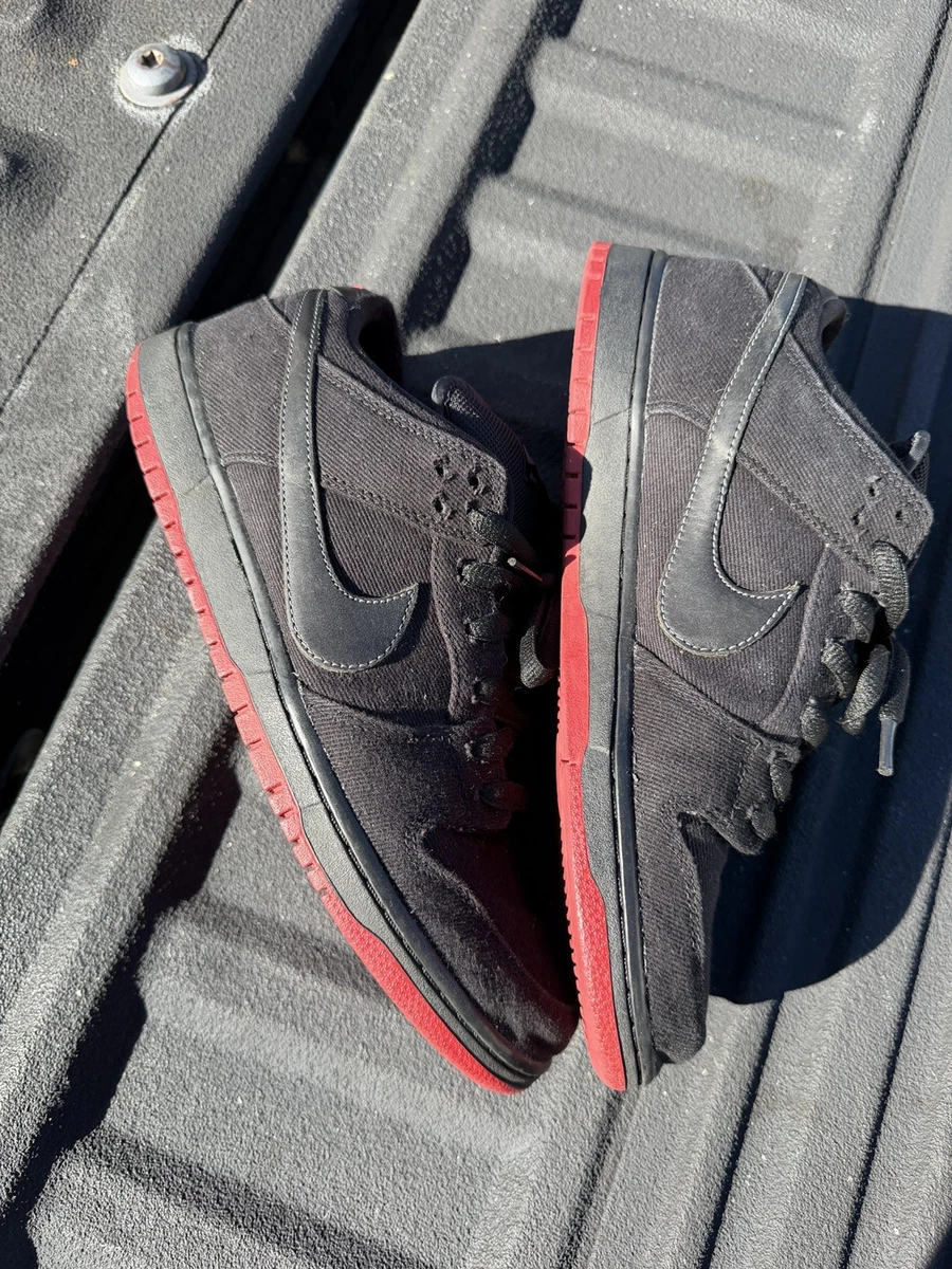 Nike Dunk Premium SB Low Levi's for Sale | Authenticity Guaranteed