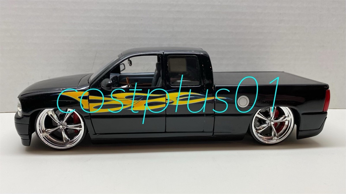 JADA DUB CITY 2002 CHEVY SILVERADO 1:24 BLACK WITH FLAME | eBay
