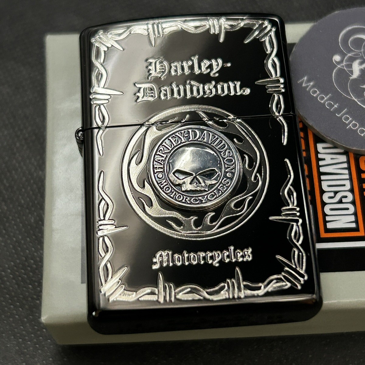 Zippo Harley Davidson HDP-69 Black Skull Metal Plate Oil Lighter