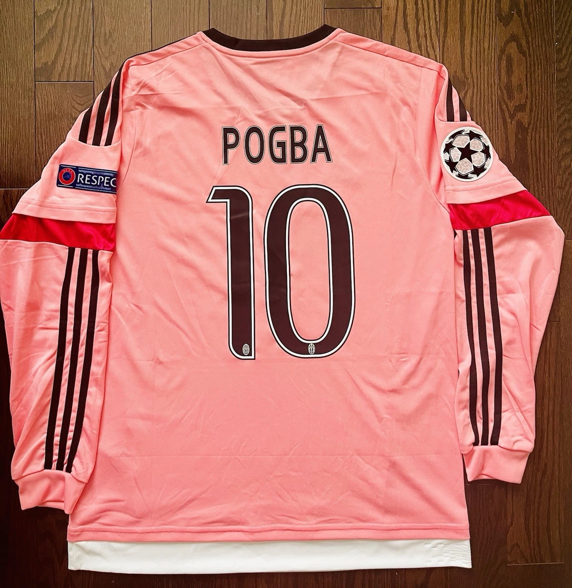 Juventus Pink International Club Soccer Fan Apparel and Souvenirs