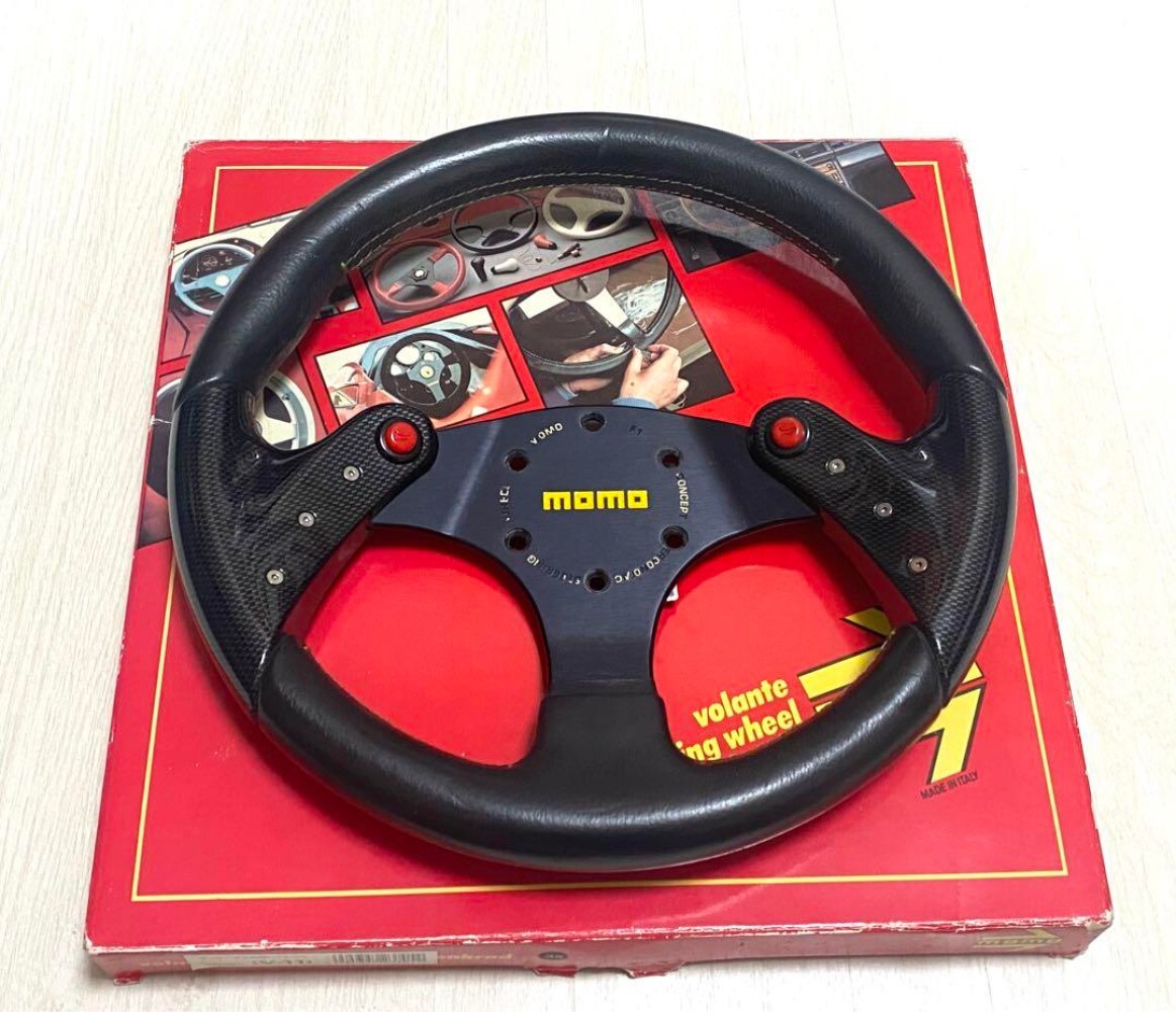 momo スパイダー 35φ ステアリングホイール 黒/赤 momo スパイダー 35φ