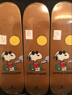 Element x Peanuts Appleyard Snoopy Skateboard 8.25