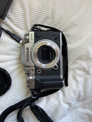 Fujifilm X-T3 Mirrorless Digital Camera Body 26.1MP, 4K Video