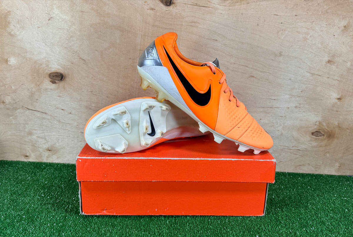 Nike CTR360 Maestri III FG 525166-800 Elite Orange boots Cleats