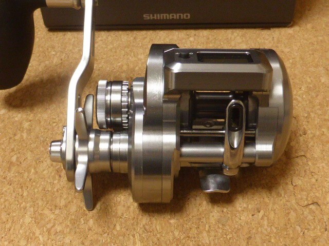 Shimano 24 OCEA CONQUEST CT 300PG Right Handed Salt Fishing Reel