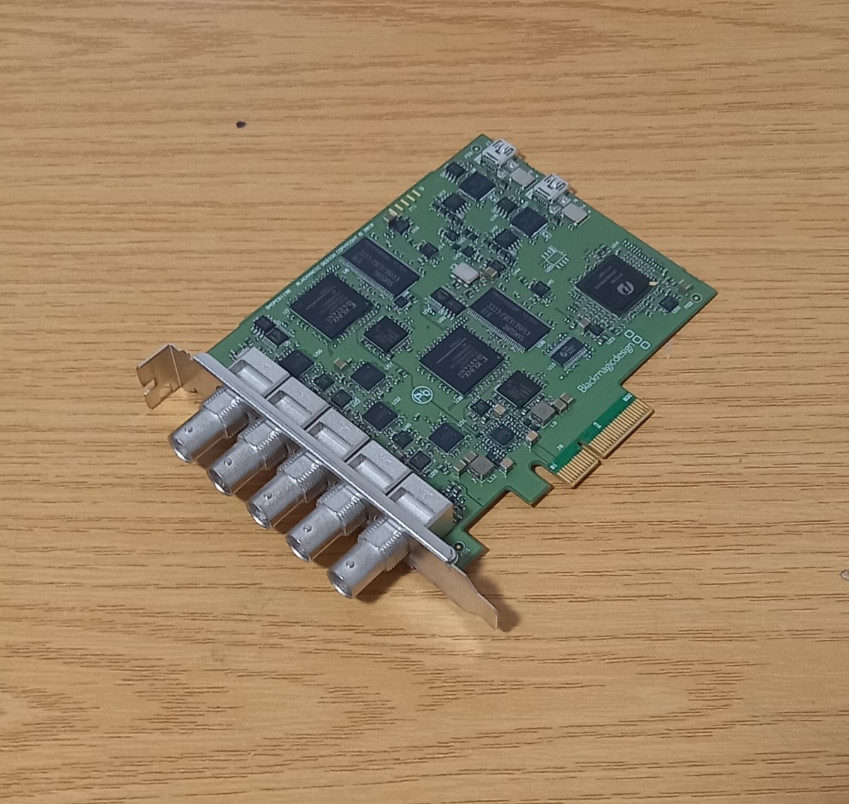 DeckLink | Blackmagic Design Store Blackmagic Design DeckLink HD