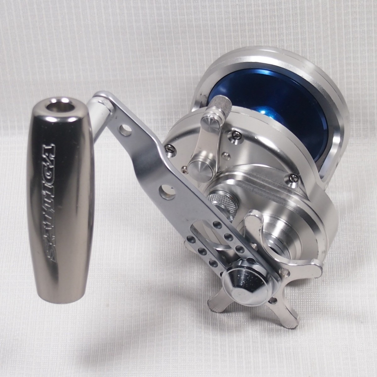 リール Daiwa Saltiga 18000H East Blue リール Daiwa Saltiga 18000H