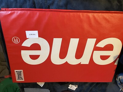 Supreme Everlast Folding Exercise Mat Red FW17 (SUPD009) One Size