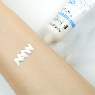 LA ROCHE-POSAY Uvidea Anthelios Tone-Up Light 1.01oz / 30ml