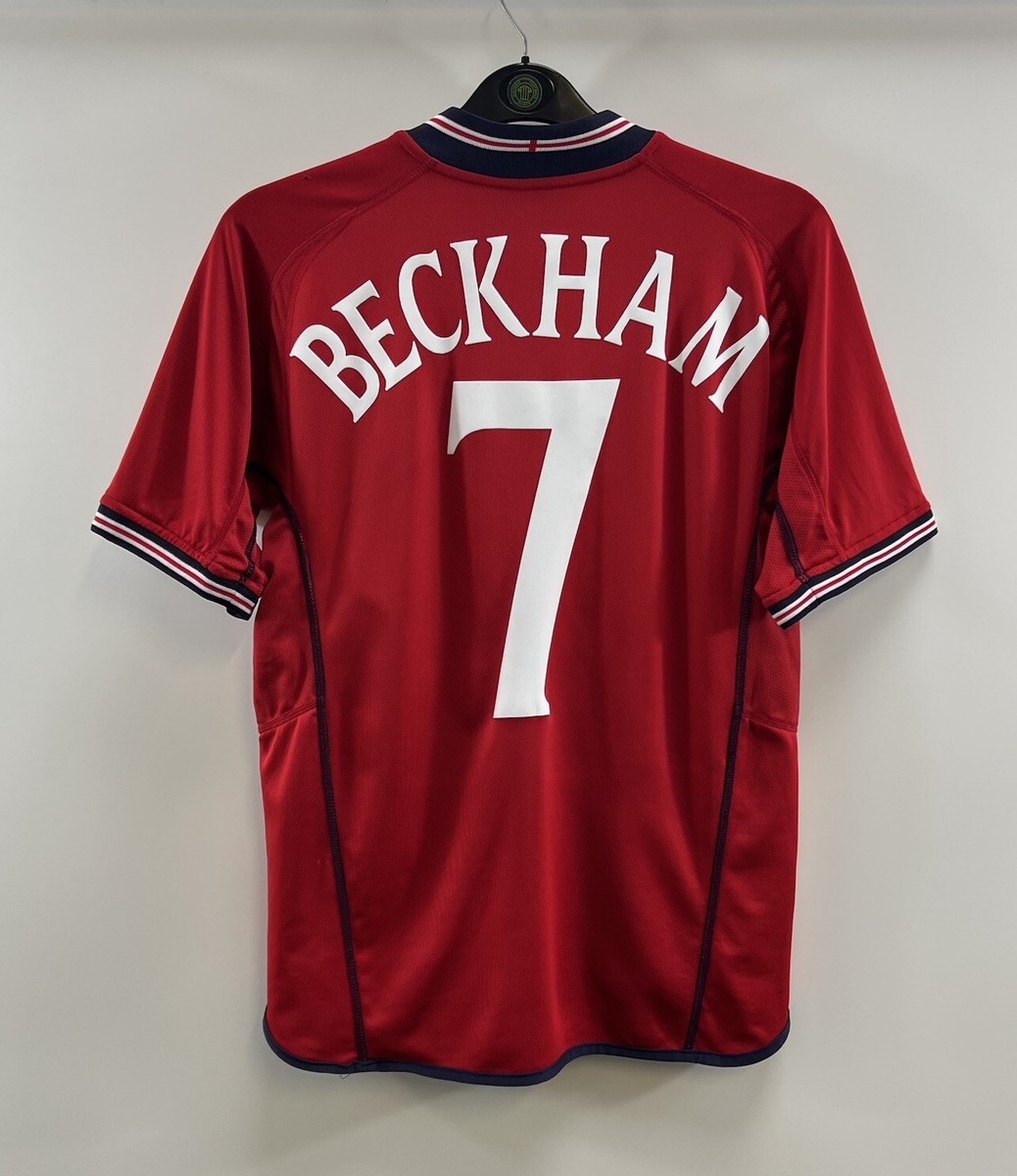 England Beckham 7 Away Football Shirt 2002/04 Adults Small Umbro