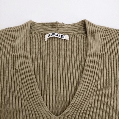 AURALEE V-Neck Rib SUPER FINE WOOL RIB KNIT P/O A6AV06RK Sweater