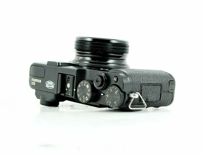 Fujifilm X10 12.0MP Digital Camera Black | eBay.de