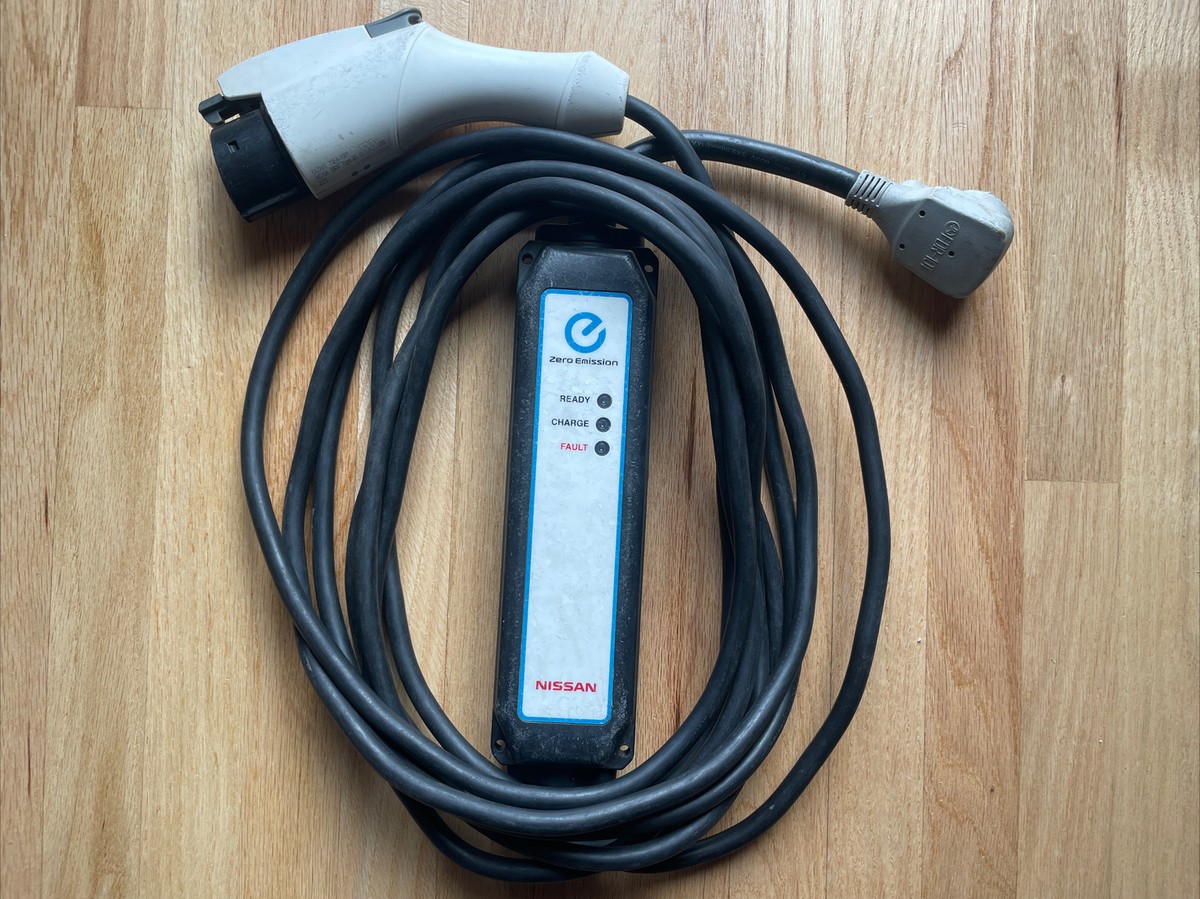 Nissan Leaf OEM EV Charger Cable 2018 2019 2020 2021 2022 Charging