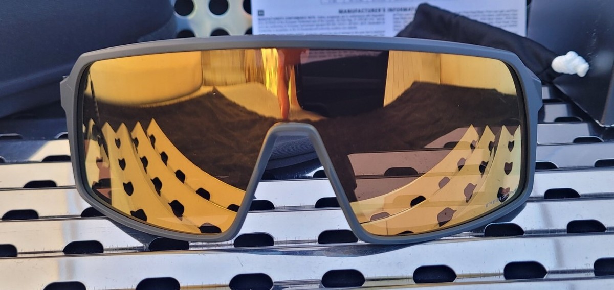 New Oakley SUTRO 9406-0537 Sunglasses Matte Carbon w/Prizm 24k