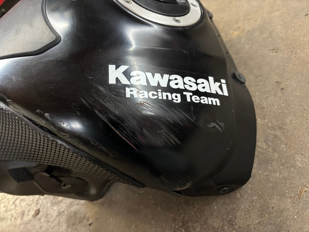 Kawasaki Ninja ZX10R ZX10 2018 2020 2019 OEM Fuel Gas Tank Cell