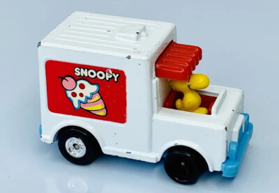 VINTAGE AVIVA 1966 PEANUTS SNOOPY WOODSTOCK ICE CREAM TRUCK MADE