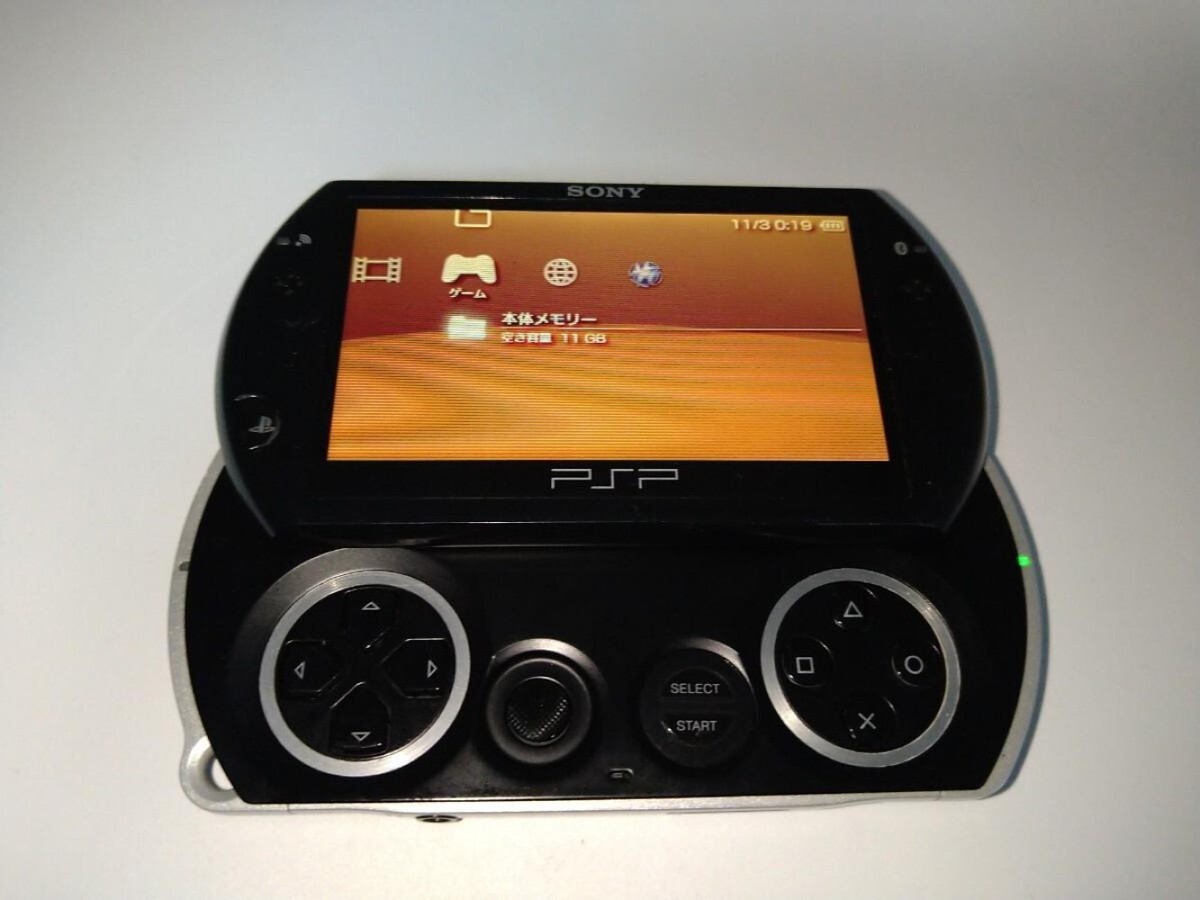 同梱可】良品 ゲーム PSP 本体 PSP go N1000 パールホワイト クリア
