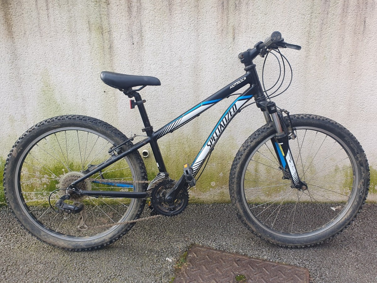 Specialized Hotrock 24 Junior Mountain Bikes 24