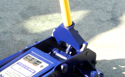 One Pc Handle for Lincoln- Snap On 2 1/2 ton jack YA700-93652