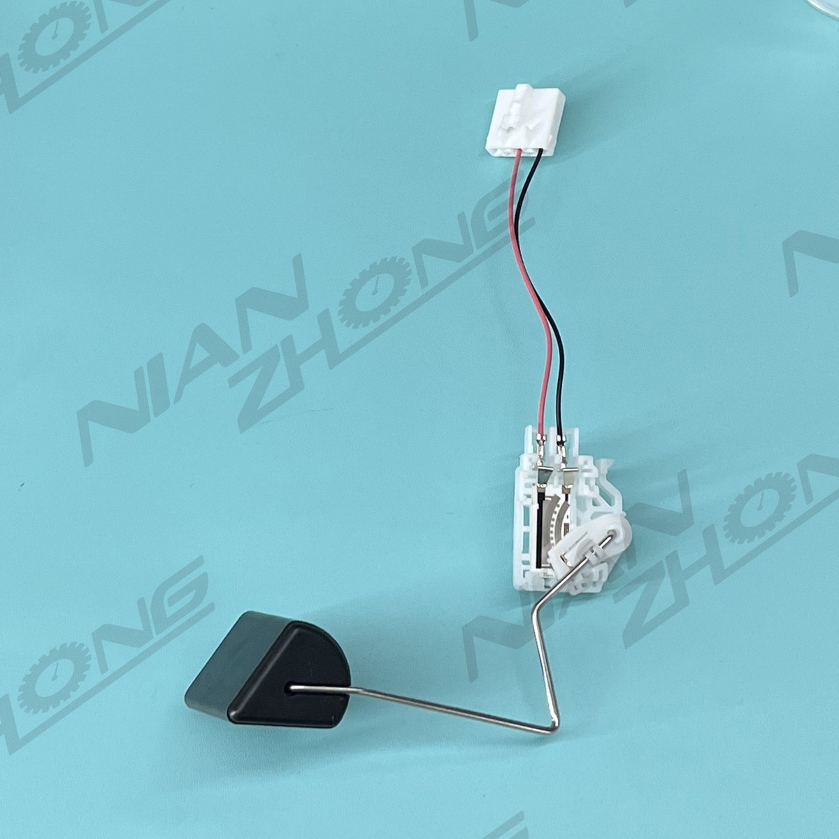 Fuel Level Sensor 83320-02010 For Toyota Corolla Matrix ZRE142