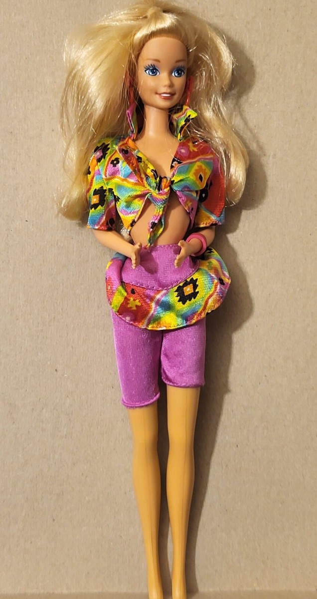 LC-1663 Barbie doll in 