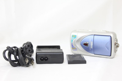 Nikon Coolpix E2500 Blue Compact Digital Camera 2.0MP 3x zoom