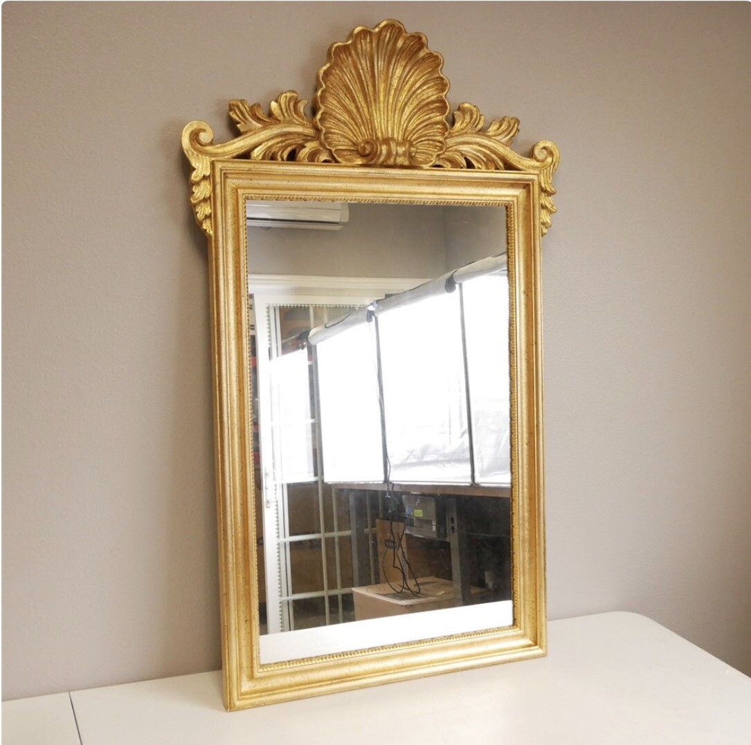 Ethan Allen Vintage Italian Hollywood Regency Giltwood Shell Motif