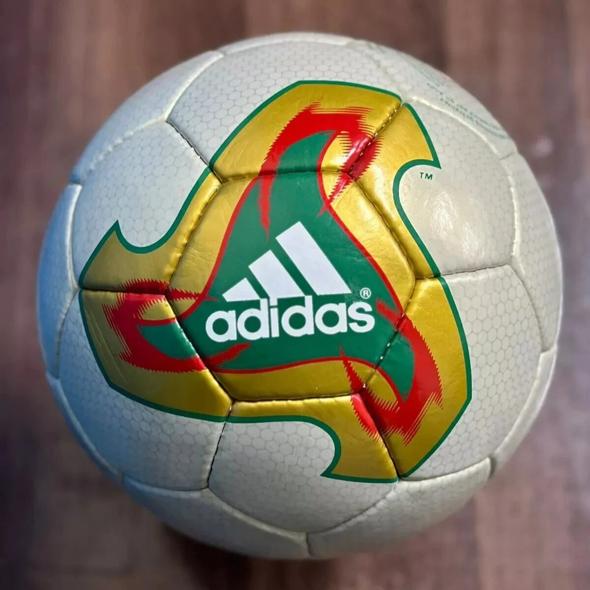 Adidas Fevernova 2002 FIFA World Cup Korea Japan Official Match