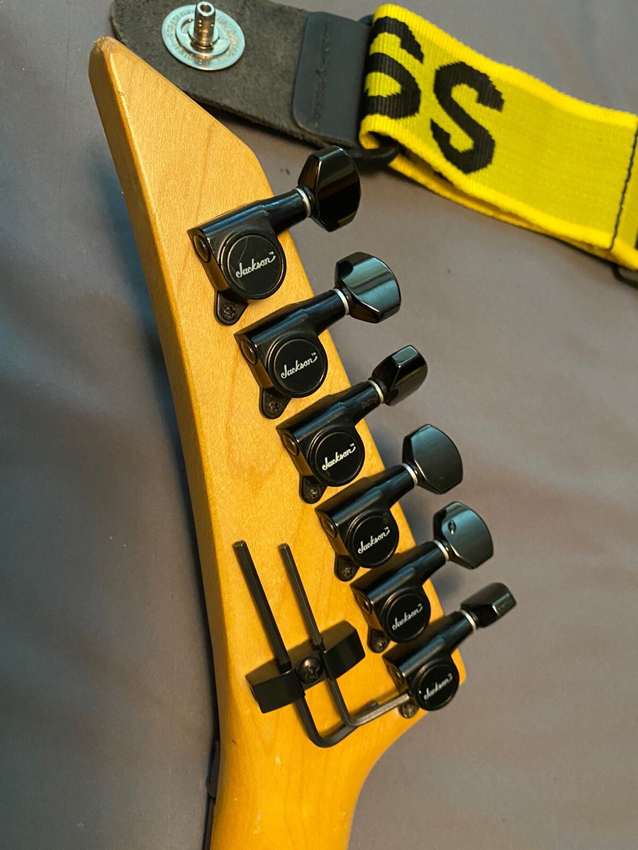 1987 CHARVEL MODEL 2 Made In Japan Black W/Floyd Rose & Hardcase