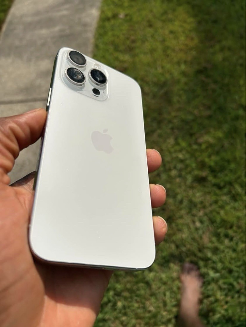 美品】iPhone 15 Pro 256 SIMフリー ホワイト 美品】iPhone 15 Pro