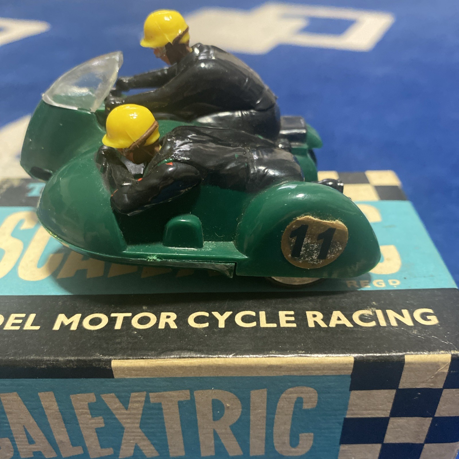 Triang SCALEXTRIC TYPHOON （黄色/緑ヘル） Triang SCALEXTRIC