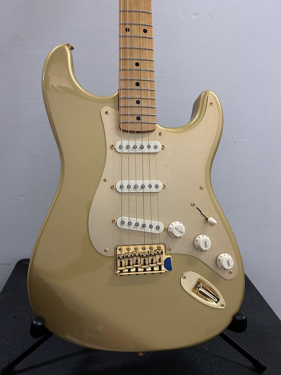 2004 Fender Mexico 50th Anniversary Aztec Golden Stratocaster