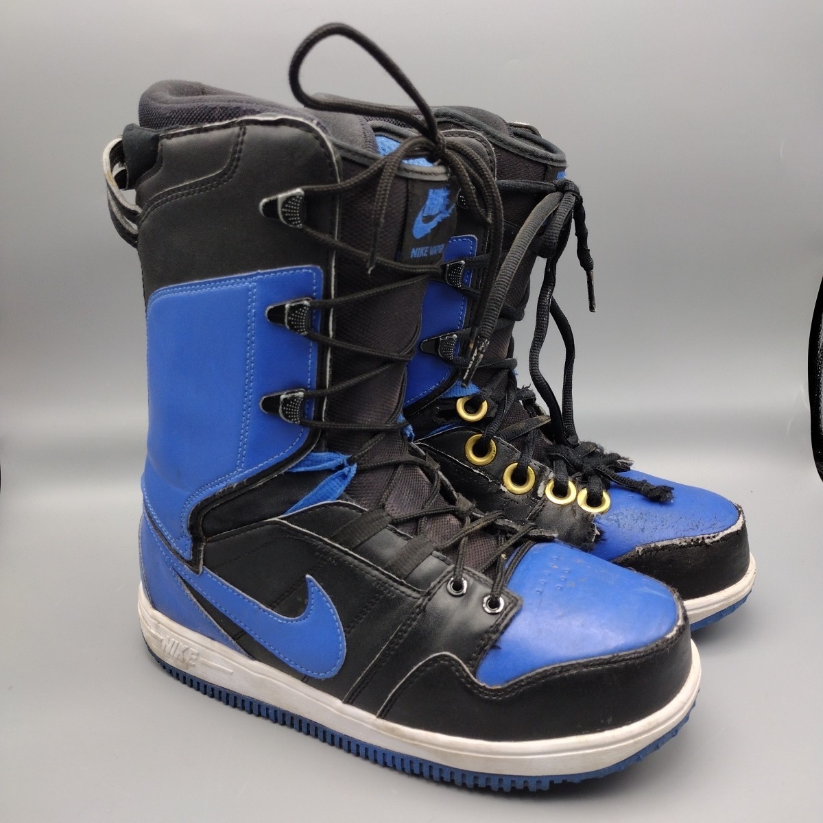 Nike Vapen Men's Size 10.5 Snowboard Boots - 447125-041 for sale